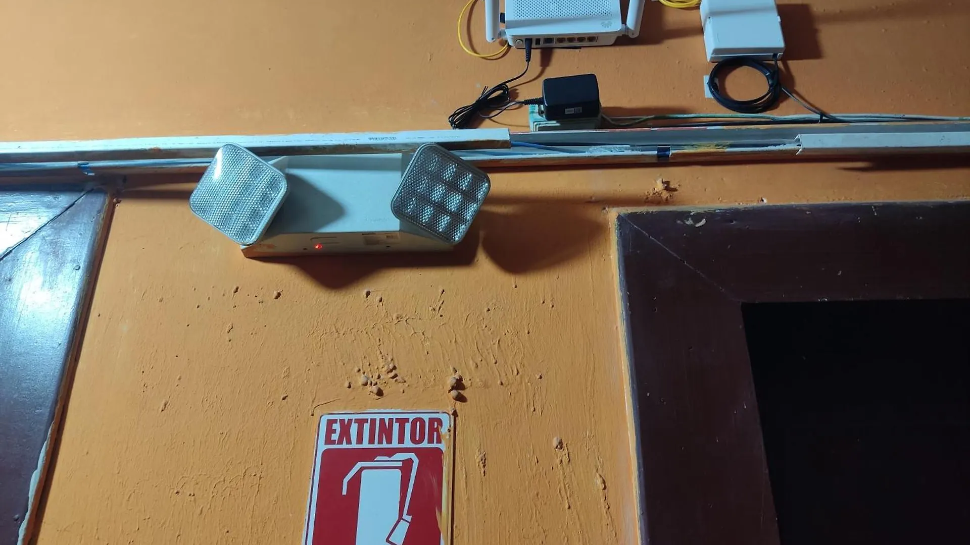 Nuevo Hostal Victoria Quito Ecuador